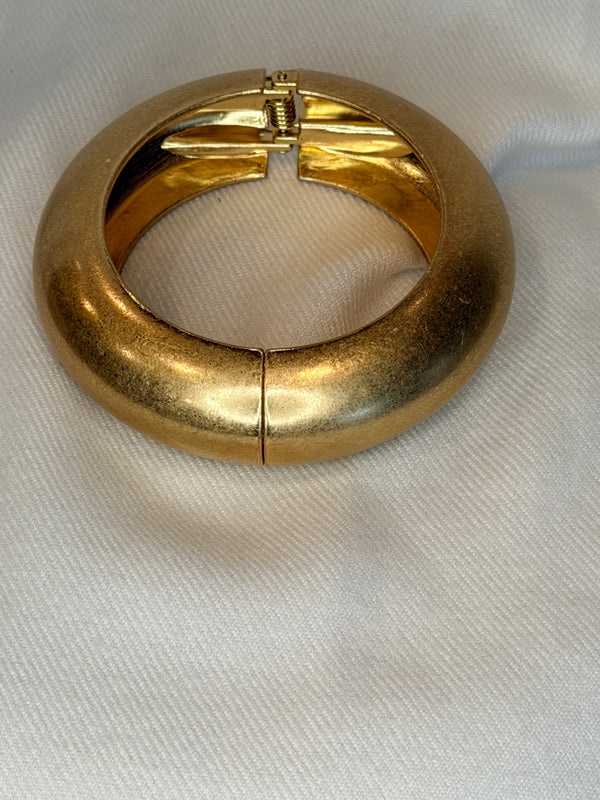 Hammered Golden circle jewelry set