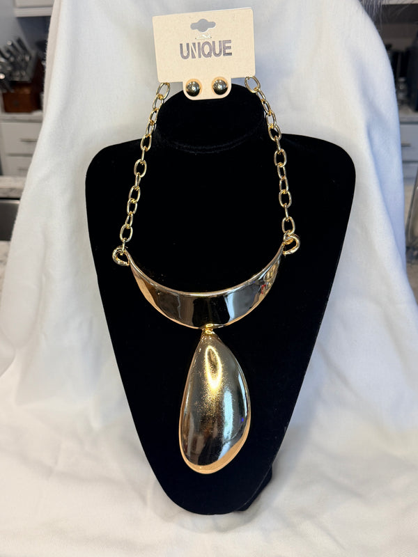 Silver or Gold necklace sets