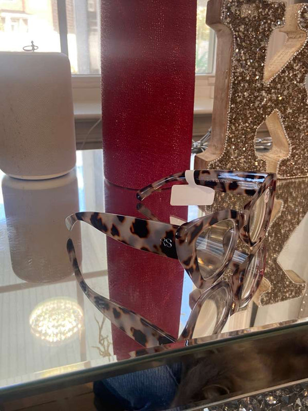 Special Reading Glasses