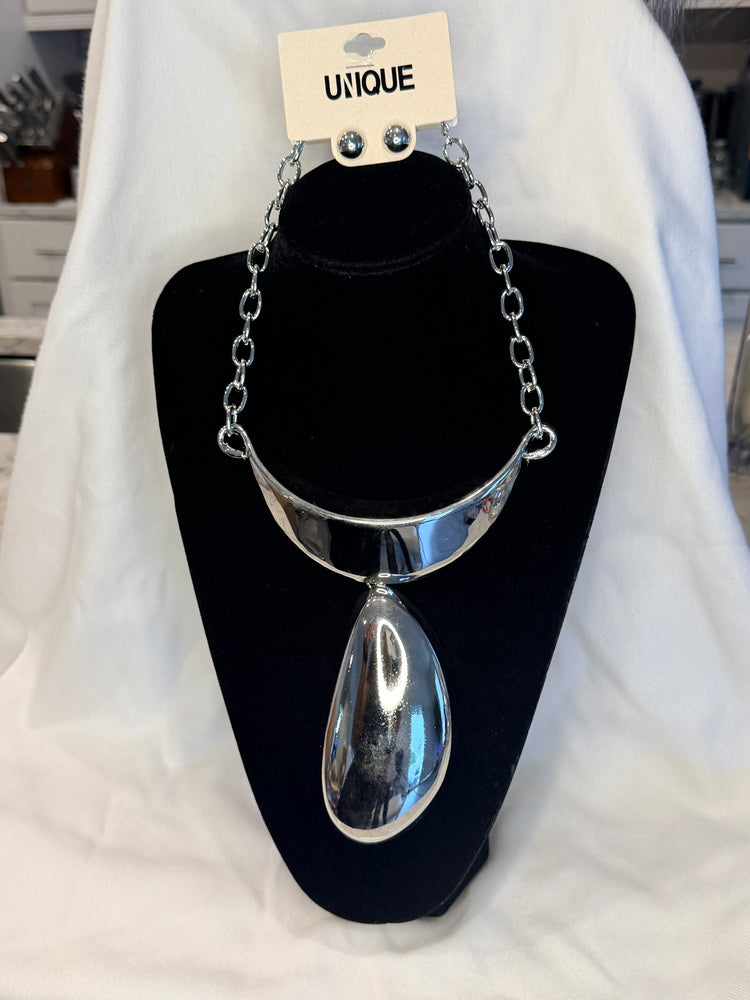 Silver or Gold necklace sets