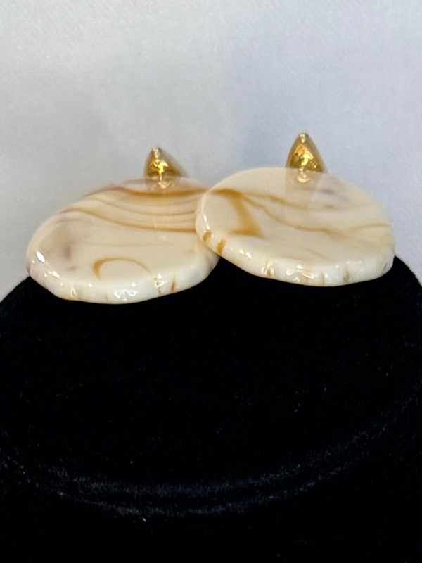 Gold and hammered jewelry Set