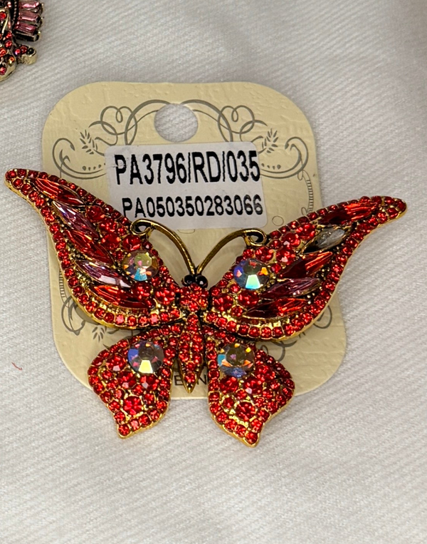 The Brooches of EETique
