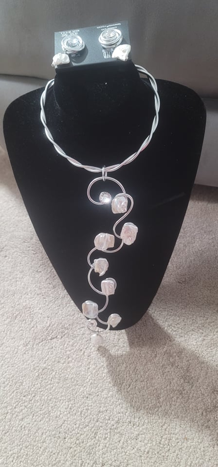 Jeff Lieb Mother of Pearl Necklace and Earring Set