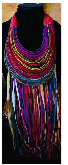 Lily Color Boldness Necklace
